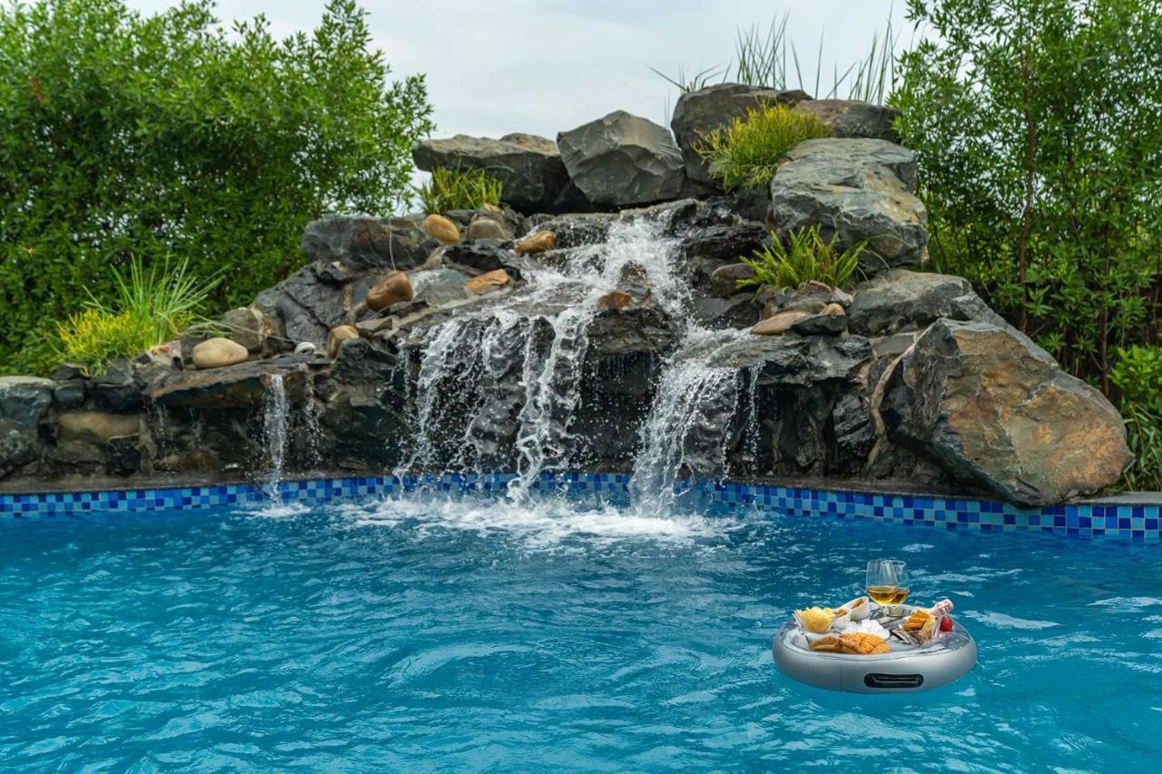 Stayvista At Serenity Farms With Pool, Lawn, Bonfire & Bbq Sohna Eksteriør billede