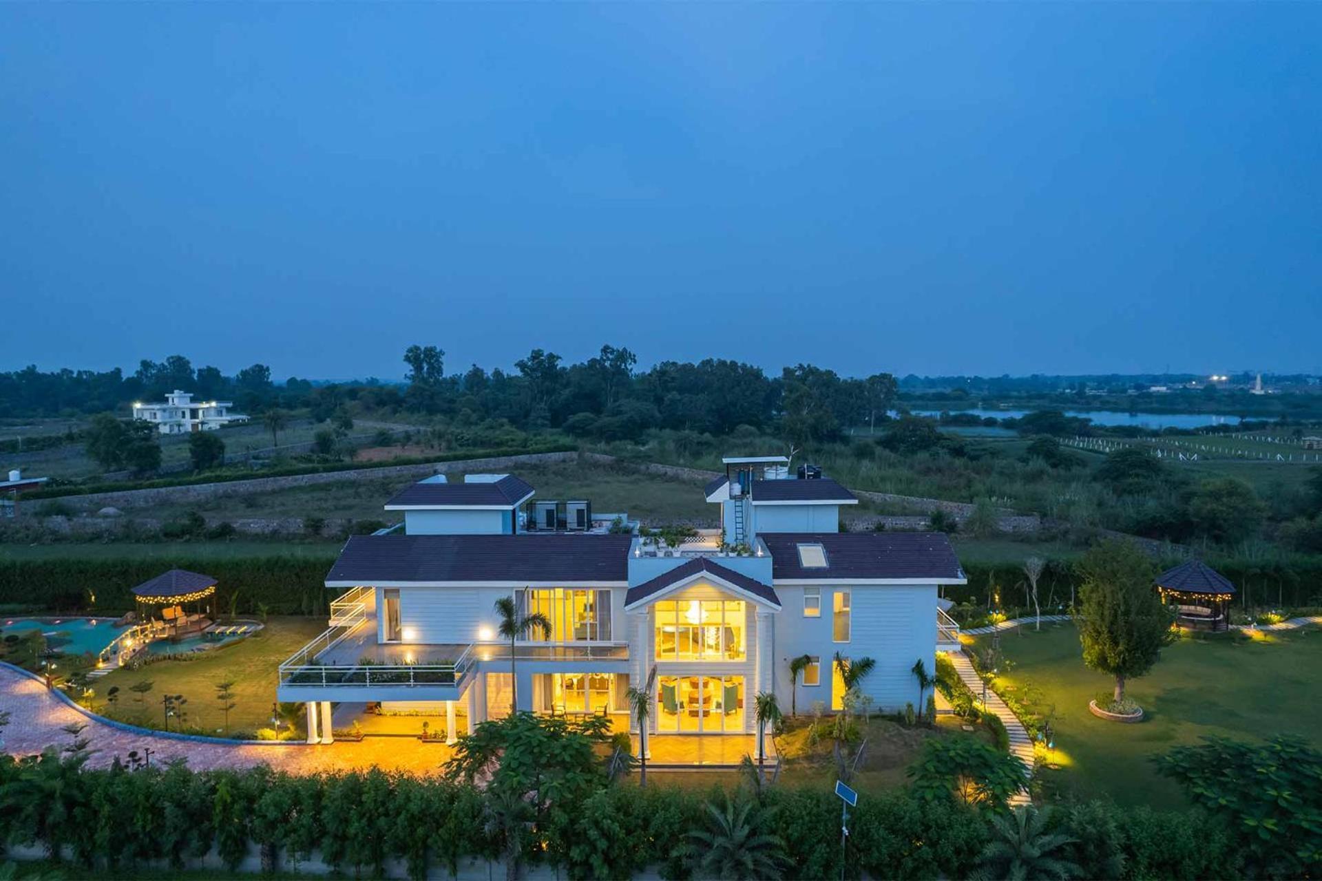 Stayvista At Serenity Farms With Pool, Lawn, Bonfire & Bbq Sohna Eksteriør billede